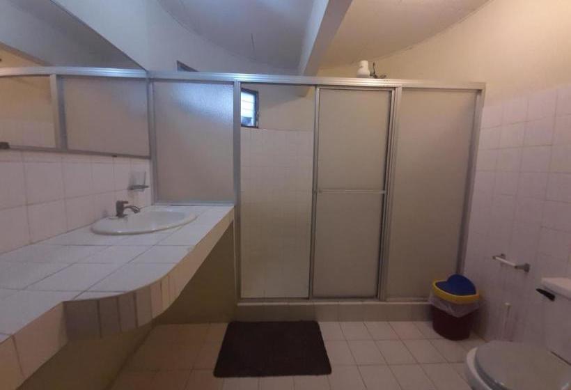 فندق Hostel Tajalín