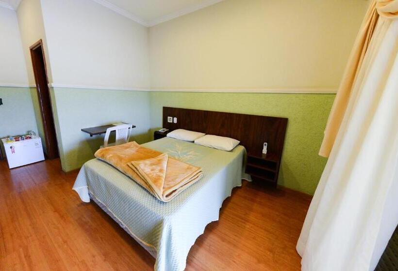 ホテル Estoril Palace