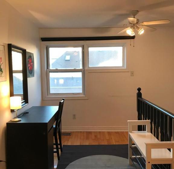 Отель Executive Underground Apartment