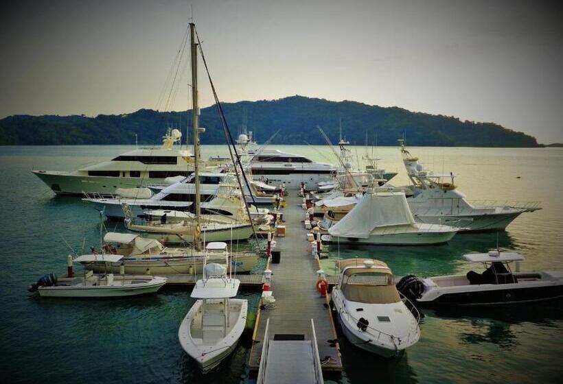 فندق Fish Hook Marina