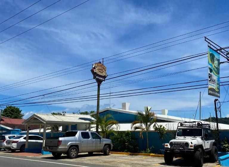 فندق Fish Hook Marina