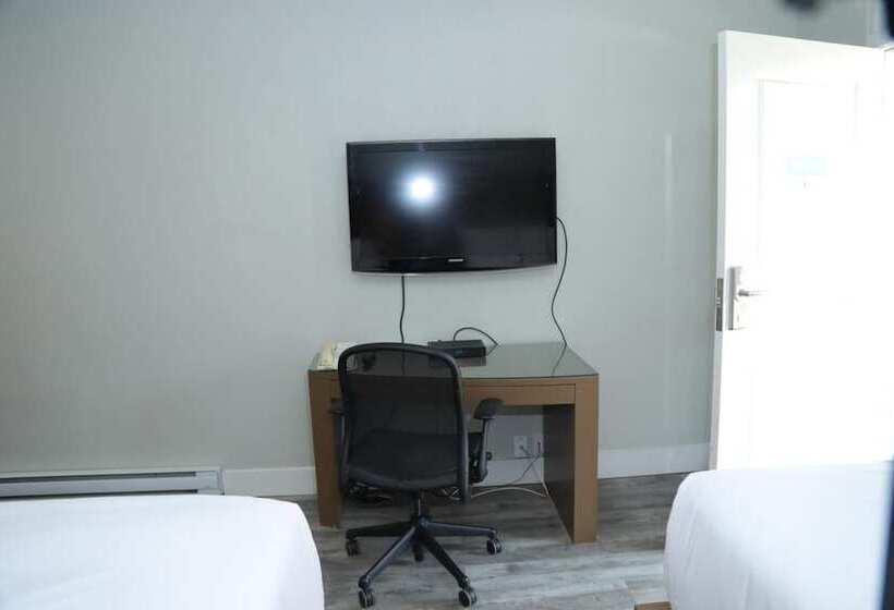 Отель Fraser Inn