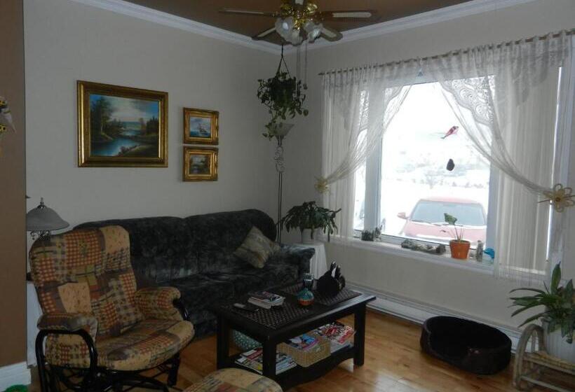 호텔 Gite La Ptite Falaise Hébergement Touristique