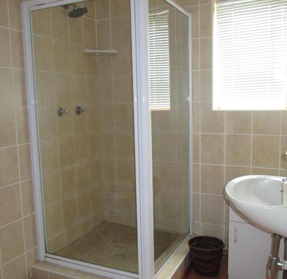 Отель Hillcrest Self-catering Holiday Apartment