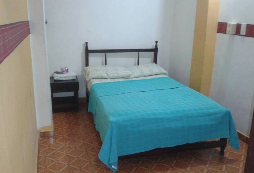 ホテル Hospedería Casa Familiar