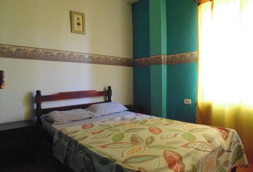 ホテル Hospedería Casa Familiar