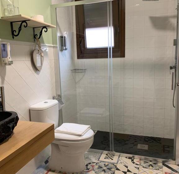 هتل Hostal Aquaforum