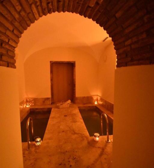 هتل Hostal Aquaforum