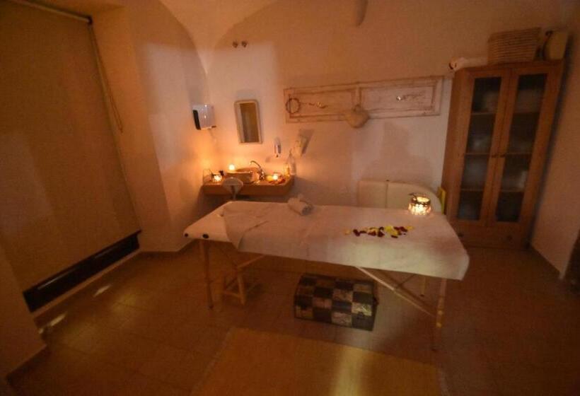 هتل Hostal Aquaforum