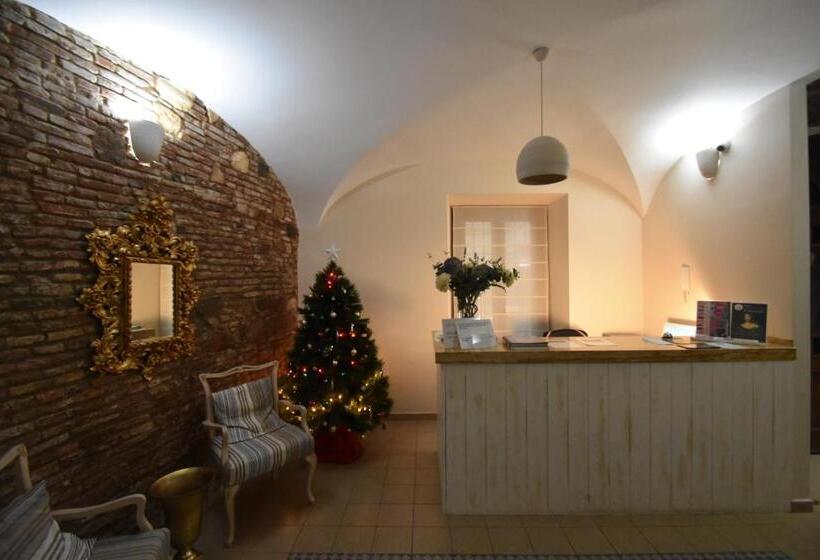 هتل Hostal Aquaforum