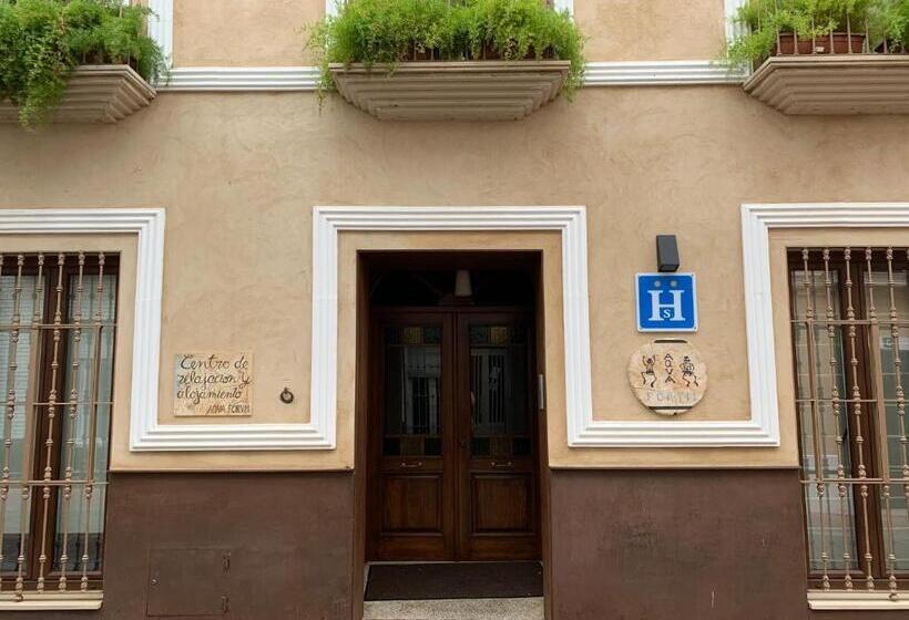 هتل Hostal Aquaforum