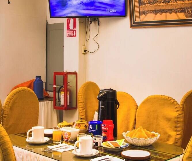 ホテル Hostal Virgen De Las Nieves Ii