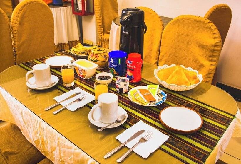 Отель Hostal Virgen De Las Nieves Ii