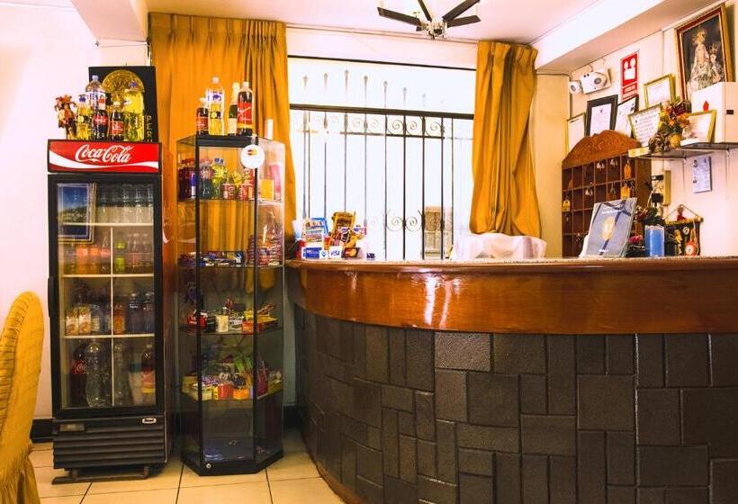 Отель Hostal Virgen De Las Nieves Ii