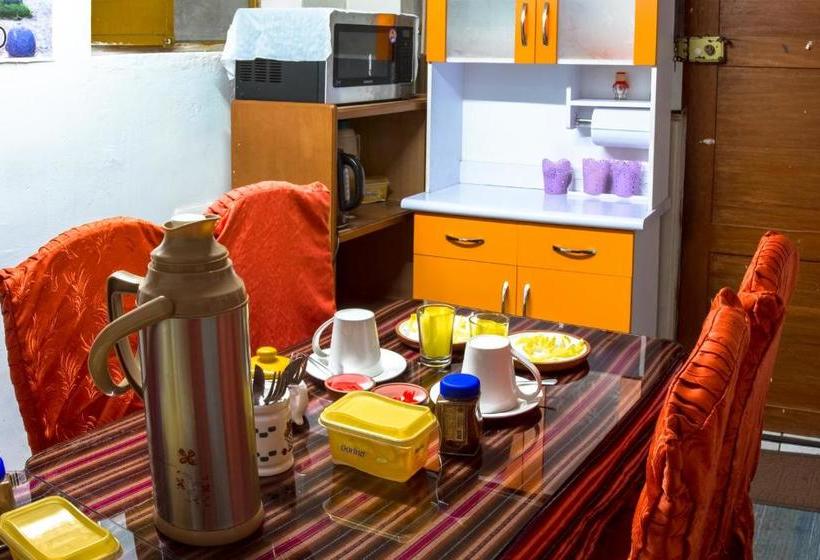 ホテル Hostal Virgen De Las Nieves