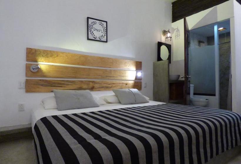 Hotel & Hostel El Punto