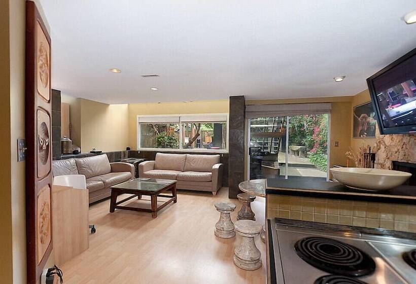 酒店 House On Dunbar B&b