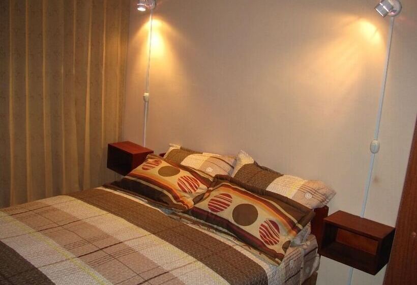 Отель Huchuy Wasi Hostel