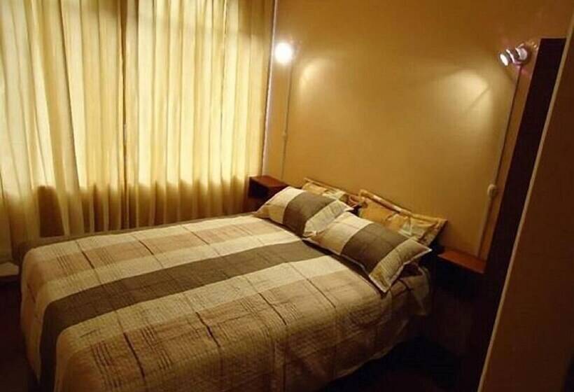 Отель Huchuy Wasi Hostel