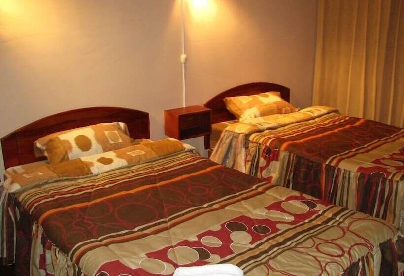 Отель Huchuy Wasi Hostel