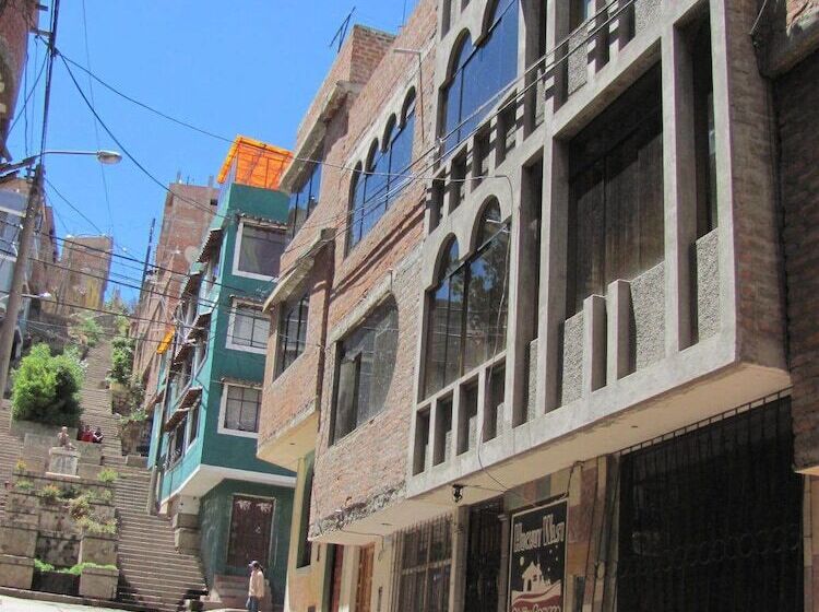 Отель Huchuy Wasi Hostel