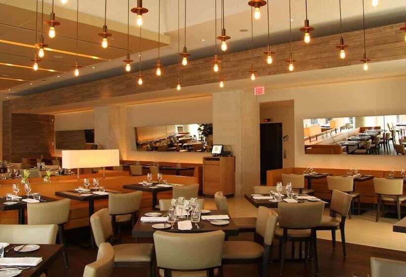 هتل Jj Furnished Apartments Downtown Toronto: King's Luxury Loft