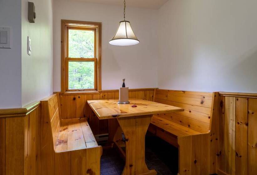 فندق Kouch Chalets