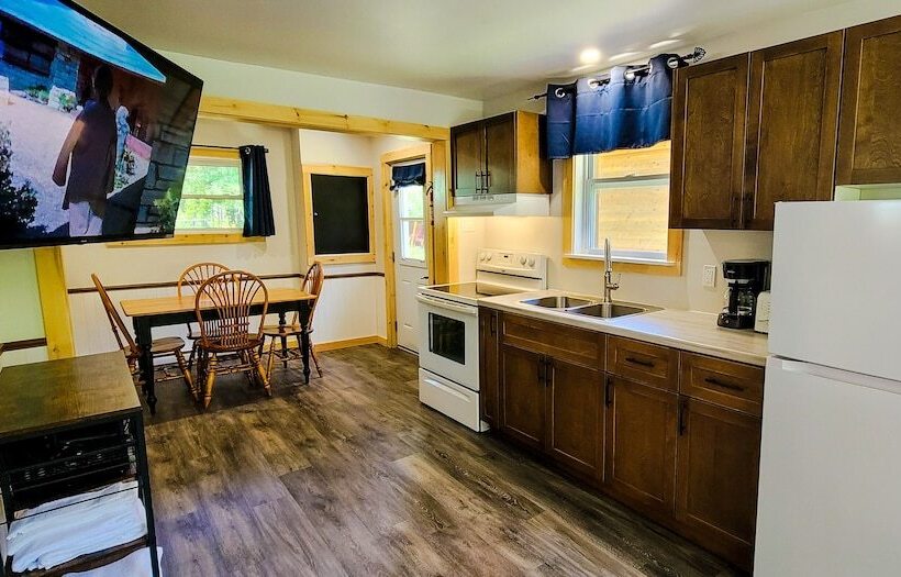 فندق Kouch Chalets