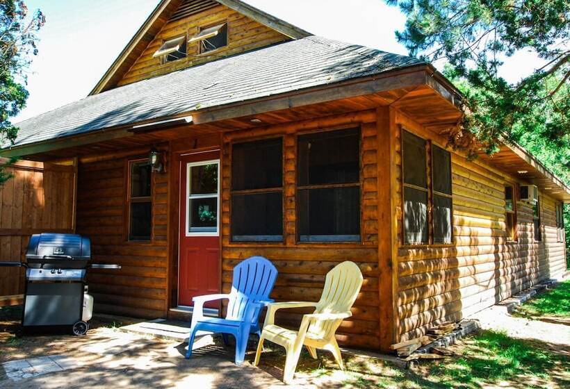 فندق Kouch Chalets