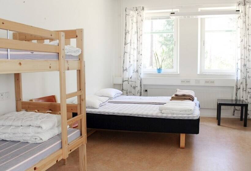 ホテル Krongården Vandrarhem