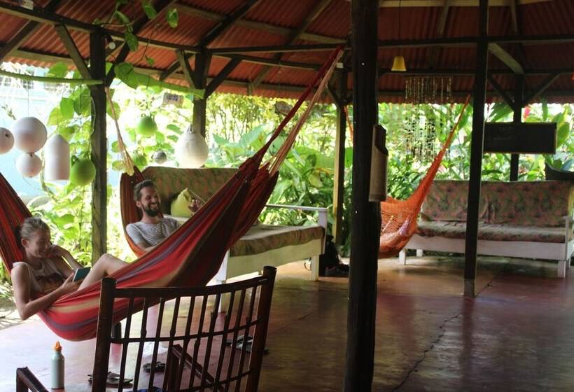 בית מלון כפרי La Casona De Tortuguero