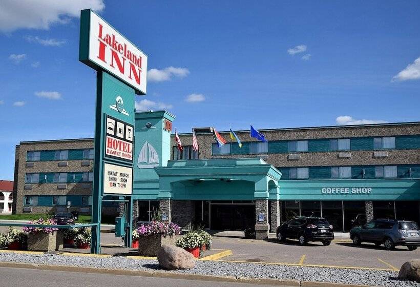 בית מלון כפרי Lakeland Inn