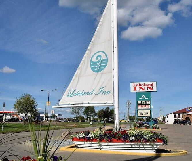 בית מלון כפרי Lakeland Inn