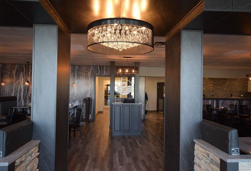 فندق Lakeland Inn