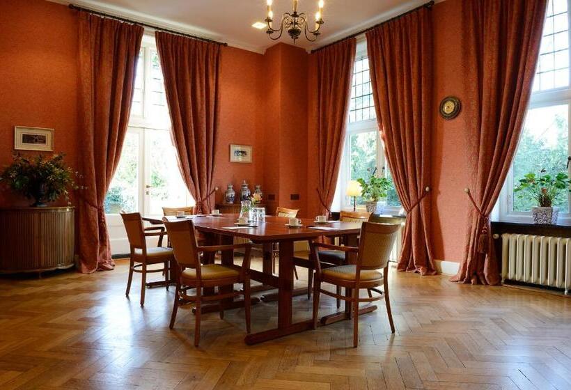 Отель Landgoed Huize Bergen Den Bosch  Vught