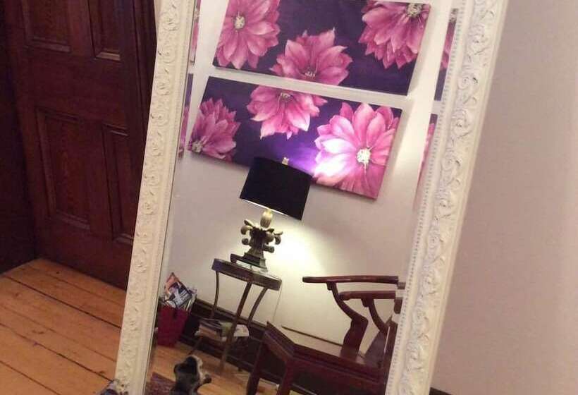 فندق île De Garde B&b