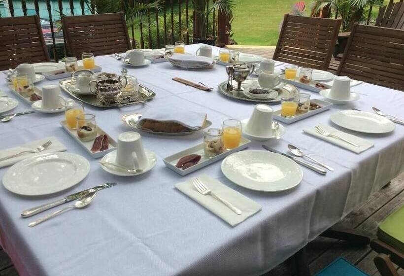 فندق île De Garde B&b