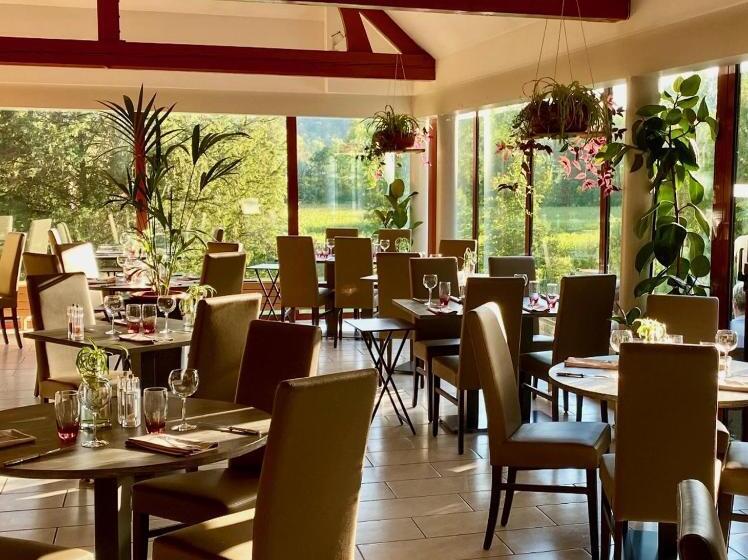 בית מלון כפרי Logis Hostellerie La Chaumiere