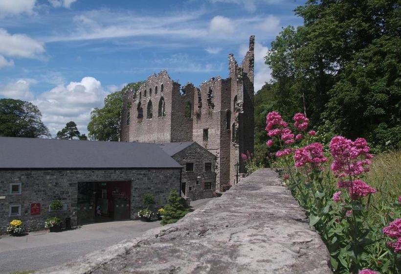 בית מלון כפרי Lough Owel Lodge