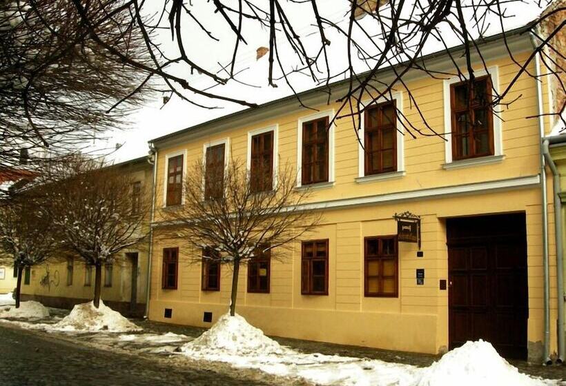 فندق Maksimilian Osijek