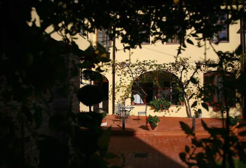فندق Maksimilian Osijek