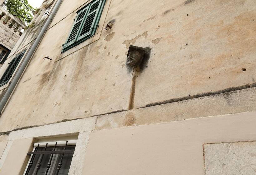 هتل Malena Palace Experience