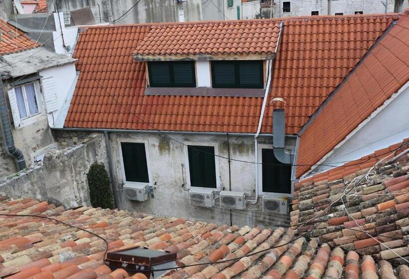 هتل Malena Palace Experience