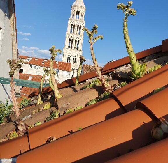 هتل Malena Palace Experience