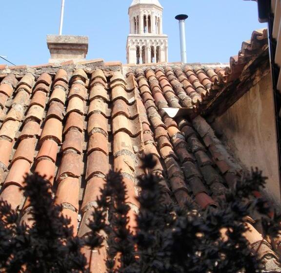 هتل Malena Palace Experience