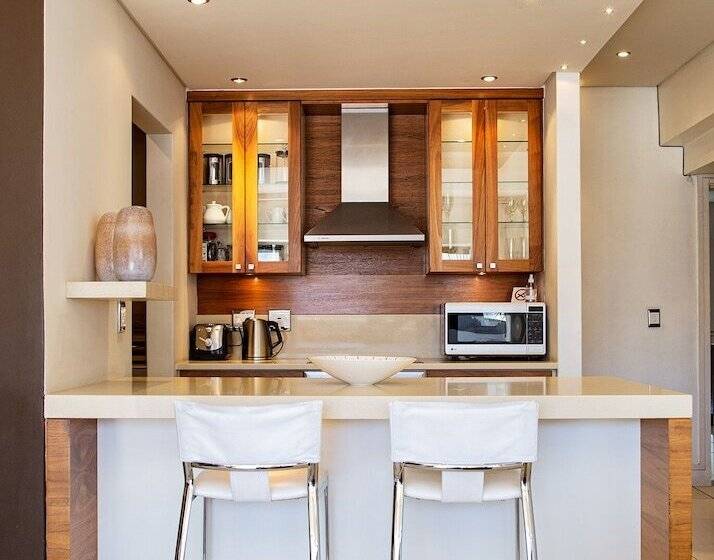 호텔 Marine Square Luxury Suites