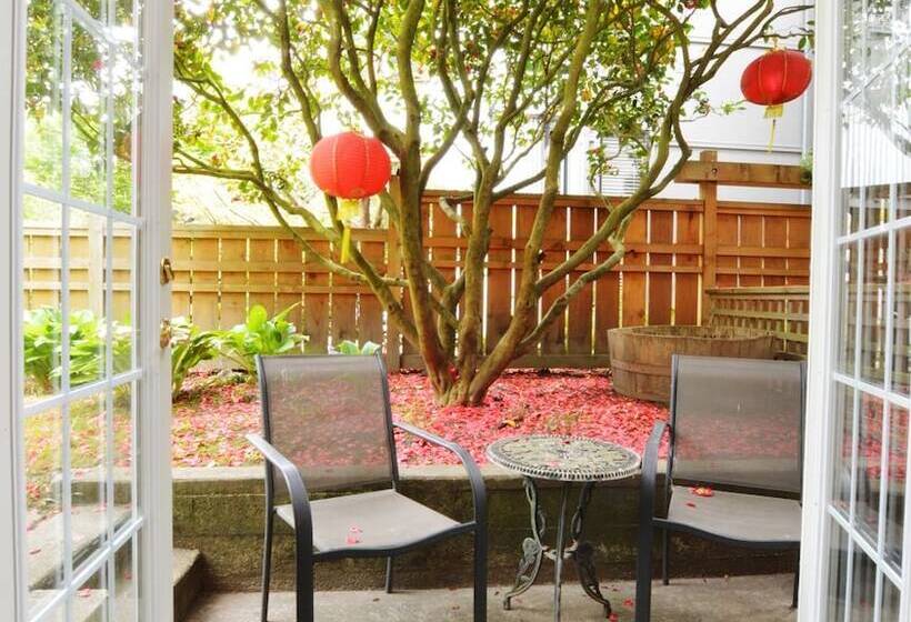 فندق Marketa S Bed And Breakfast