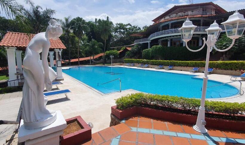 فندق Martino Spa And Resort