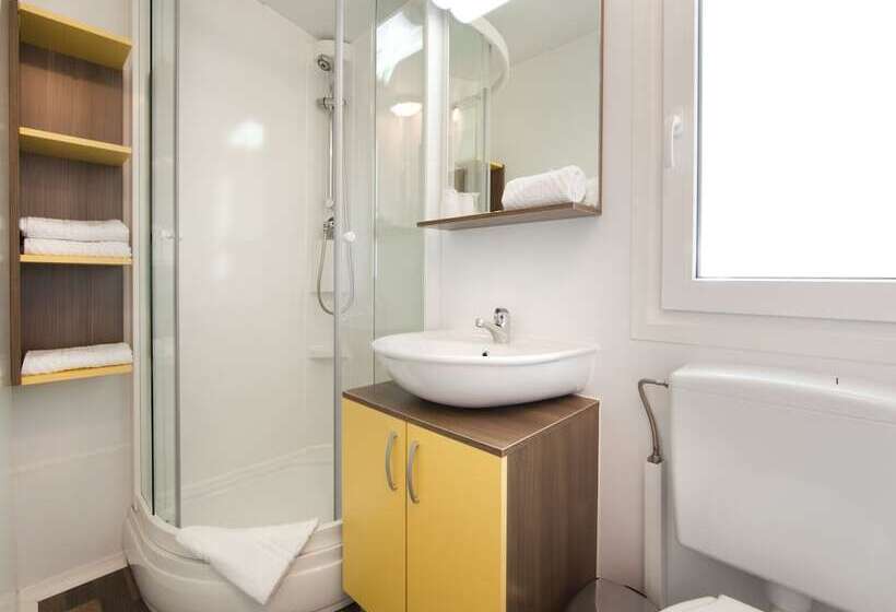 ホテル Mobile Homes