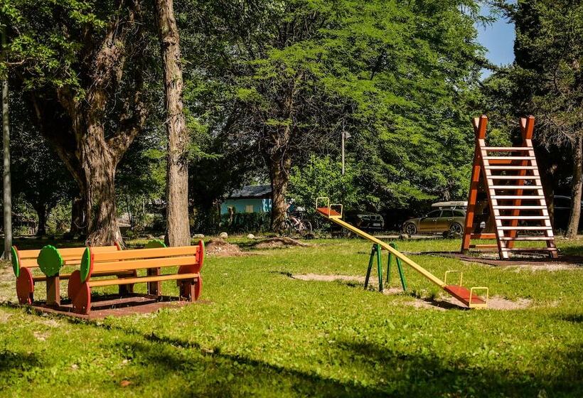 ホテル Mobile Homes